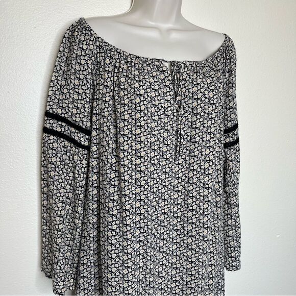 Natural Life Phoebe Ditsy Floral Bell Sleeve Lace Trim Boho Shift Dress Women M - Picture 3 of 12